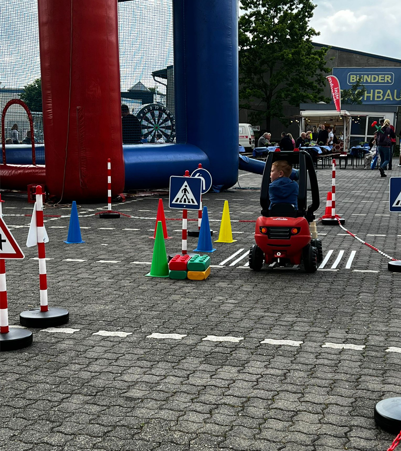 Gabelstaplerparcour für Kinder mit Führerschein!